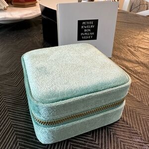 Benevolence LA Jewelry Box - Velvet